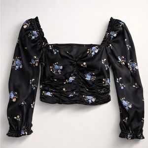 NWOT American Eagle Outfitters long sleeve satin ruched floral crop top | Small